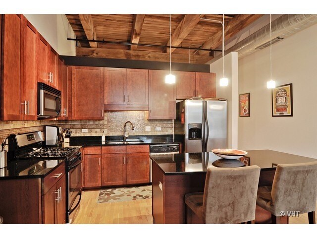 Photo - 770 W Gladys Ave