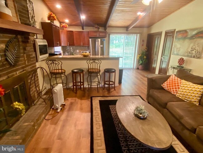 Photo - 4535 Pine Ridge Dr W