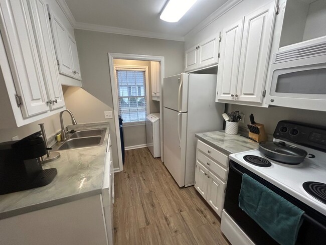 Photo - 33 Old Clayton Ct