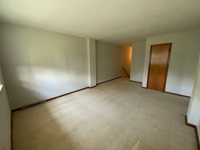 Photo - 4208-4210 Rollins Rd Unidad 4208