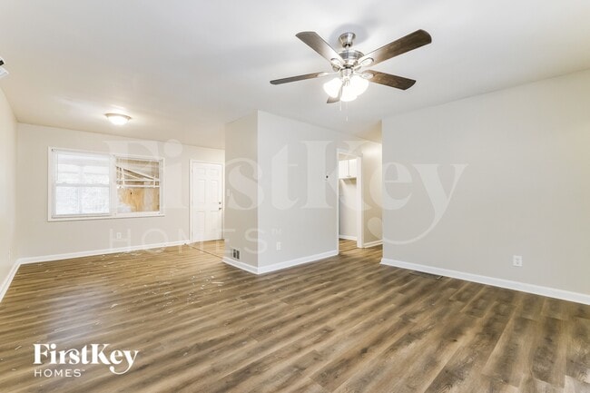 Photo - 2596 Yale Terrace