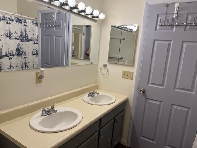 Photo - 103 N 6th Ave