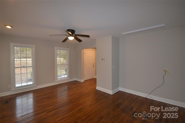 Photo - 9024 McElroy Rd