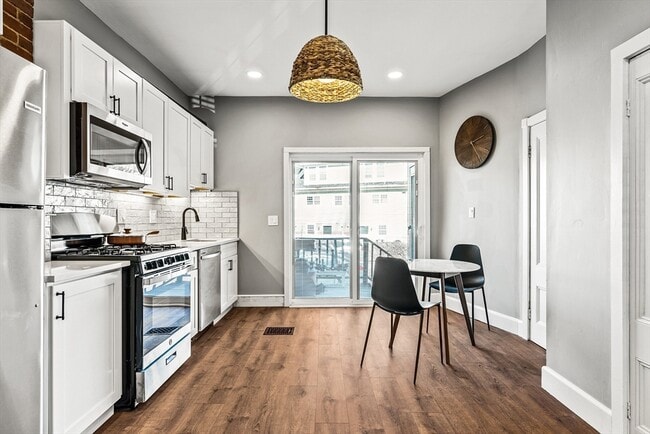 Photo - 23 Fairmont Ave Unit 1