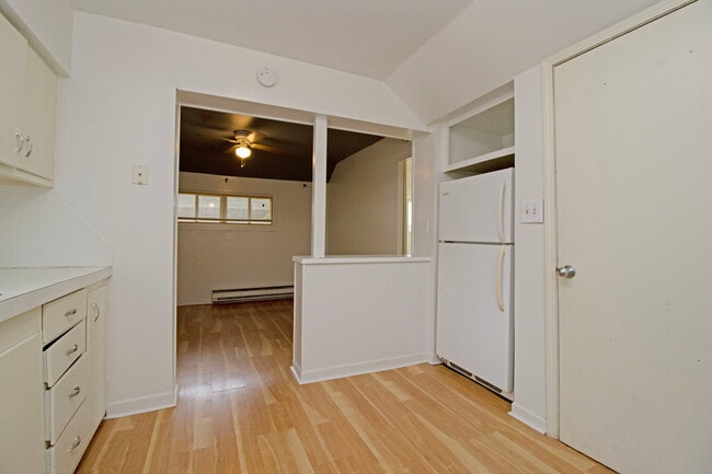 Photo - 134 21st Ave N