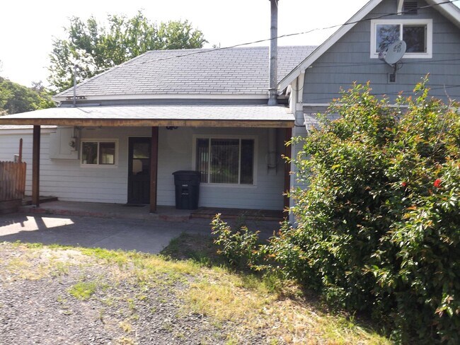Photo - Cozy 3 Bedroom, 1 Bathroom Home with Spacious Back Yard.