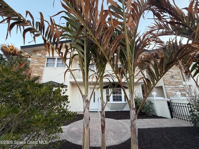 Building Photo - 154 Crescent Beach Dr Unit 7