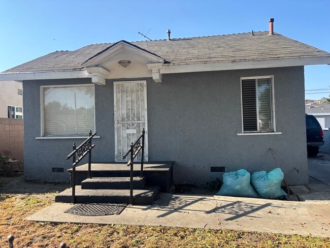 Building Photo - 739 E 91st St Rental