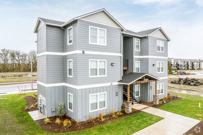 Exterior - Eagle Pointe