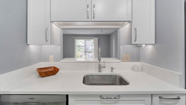 Photo - 935 Quay Ave Unidad H