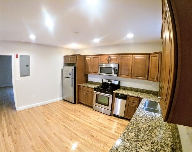 Photo - 133 South St Unit 1
