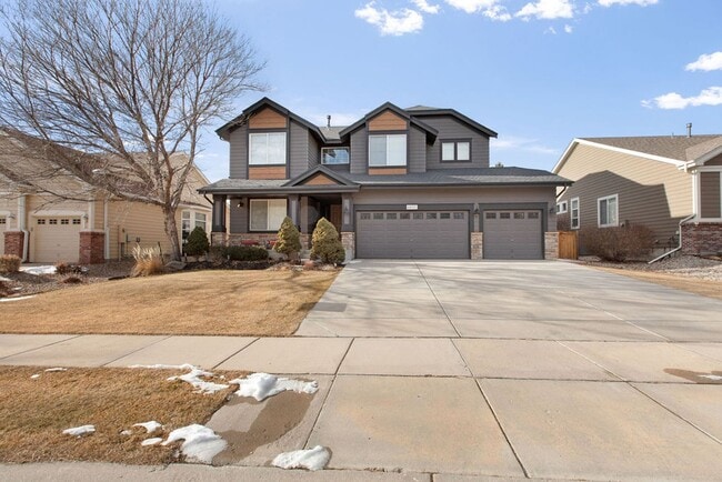 Photo - 4 Bedroom Dream Home waiting for you!