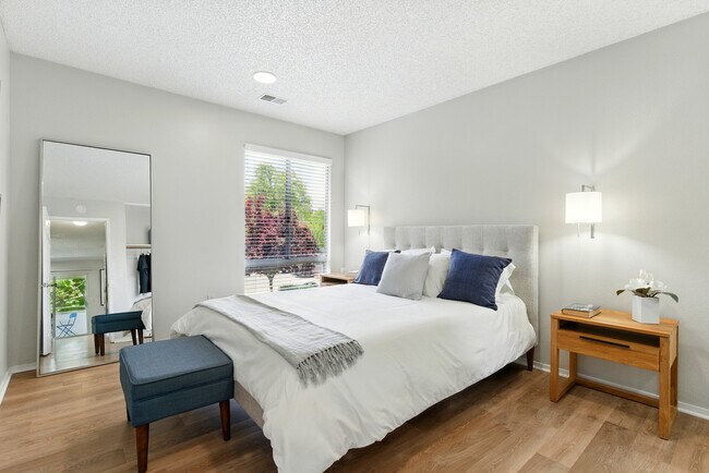 The Grove Luxury Apartments