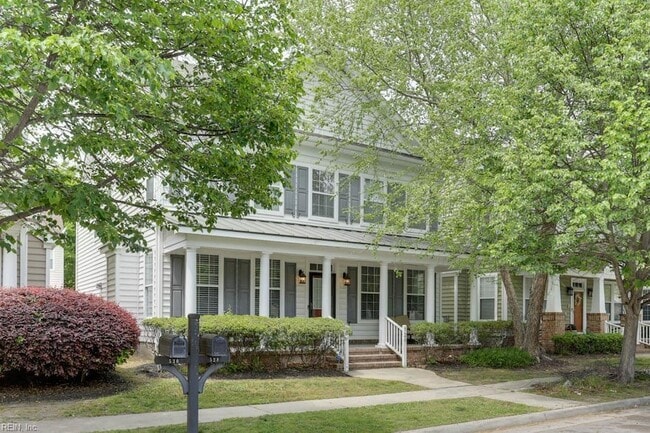 Photo - 528 Normandy St