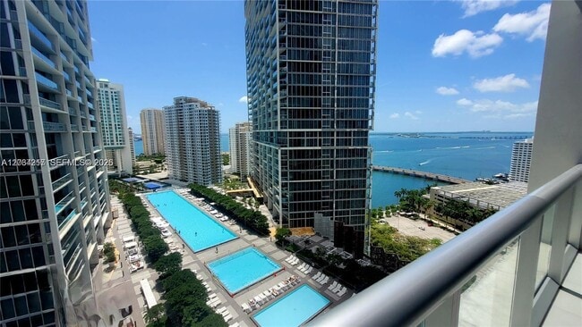 Photo - 485 Brickell Ave Unidad 2311