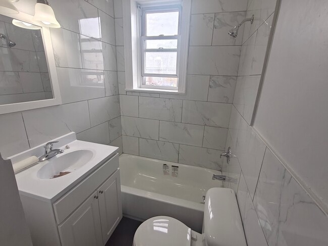 Photo - 684 Summer Ave Unit 4