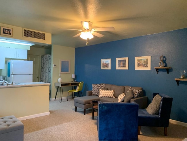 Photo - 75-5748-5748 Alahou St