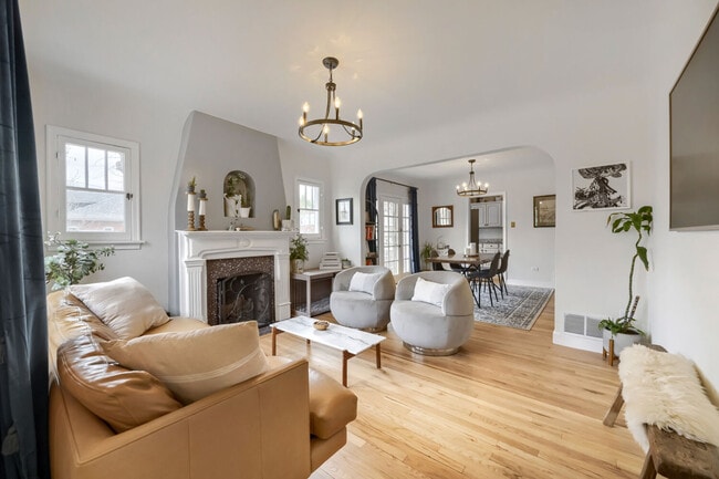 Photo - 3305 N Clay St