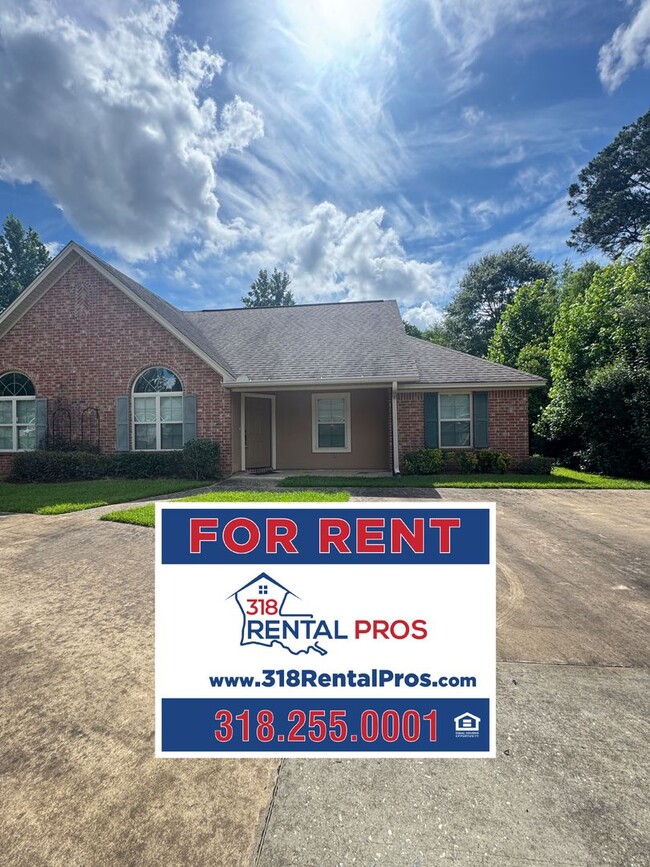 Building Photo - 3 Bed 2 Bath Townhouse in Ruston!
