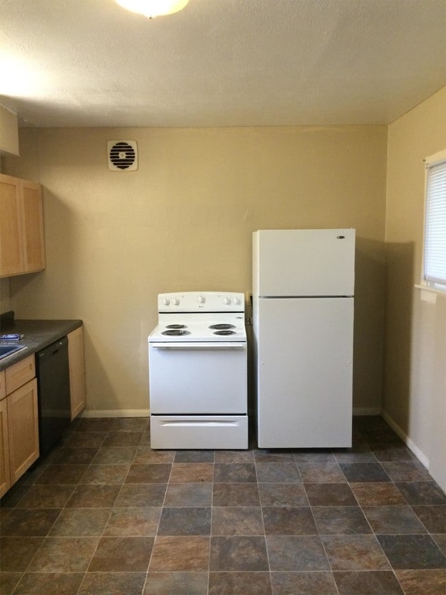 Photo - 1004 1st Ave