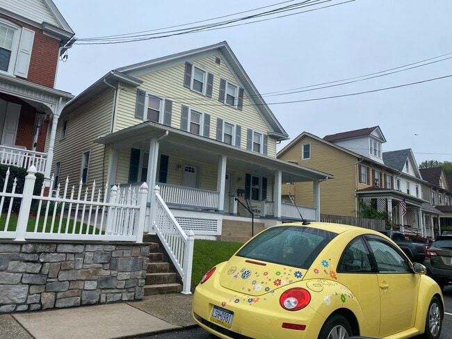 Photo - 123 S Thomas St