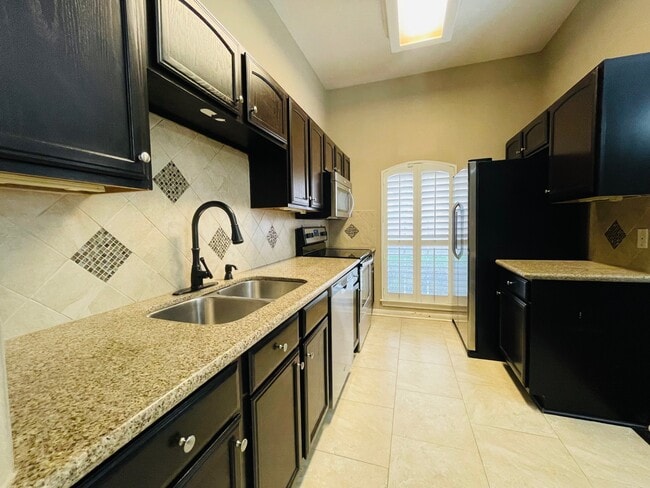 Photo - 2710 Grants Lake Blvd Unidad G1