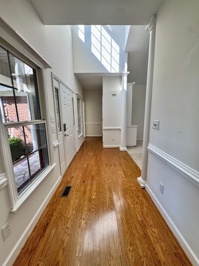 Photo - 513 Alexis Dr