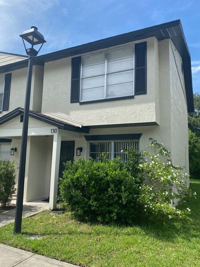 2/1.5 Townhome Wth Fireplace! Across From ... - 2/1.5 Townhome Wth Fireplace! Across From ...