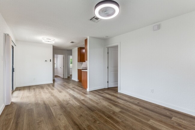 Photo - Charming 3-bedroom duplex nestled in the heart of the Great Northwest