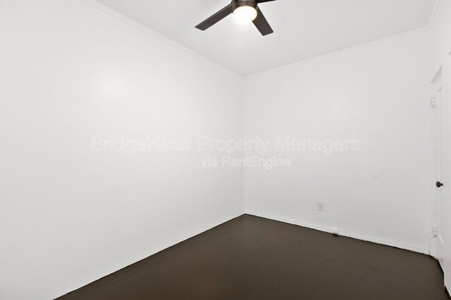Photo - 2664 Sixth Ave