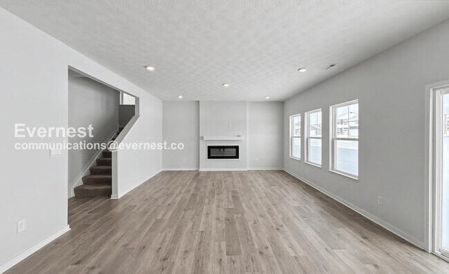 Photo - 982 Allegro Dr