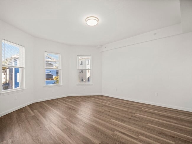 Photo - 12 Alpine St Unit 2