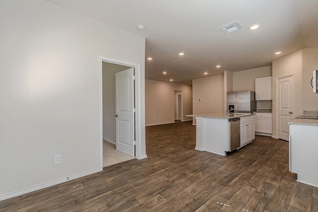 Photo - 833 Bahia Pl