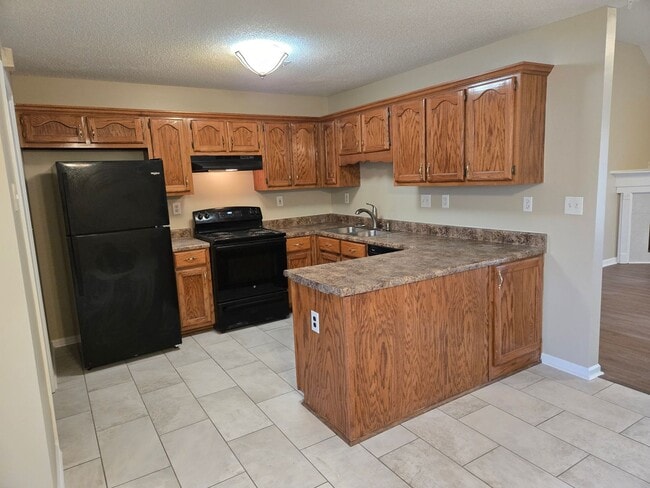 Photo - 4 Success is now offering this spacious 3 ...