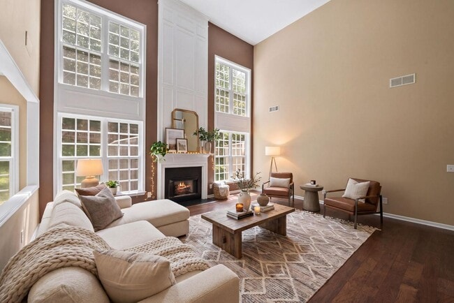 Photo - 1664 W Wilson Blvd