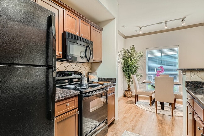 Eaglebrook Apartments Kitchen