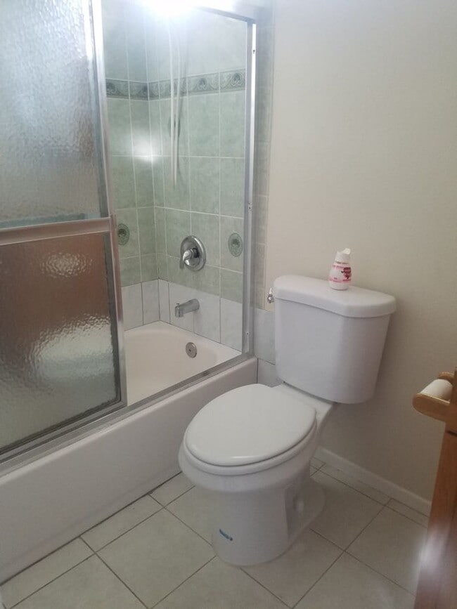 Photo - 11232 Fulmer Dr Unidad Fulmer #B