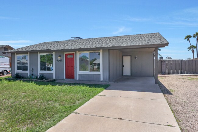 Photo - 2701 E Villa Rita Dr House