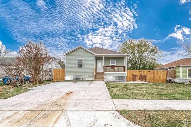 Building Photo - 4813 Palisade Dr Rental