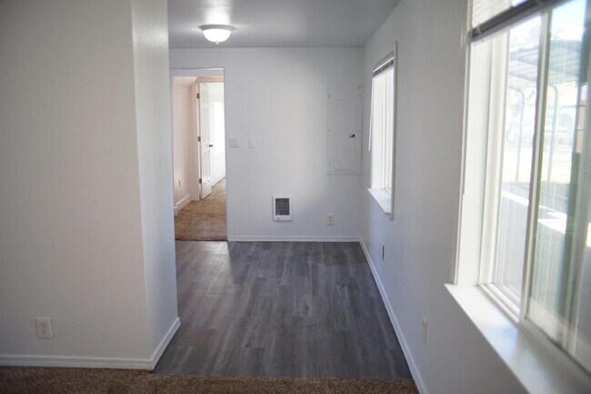 Photo - Cozy Three Bedroom Home in West Salem