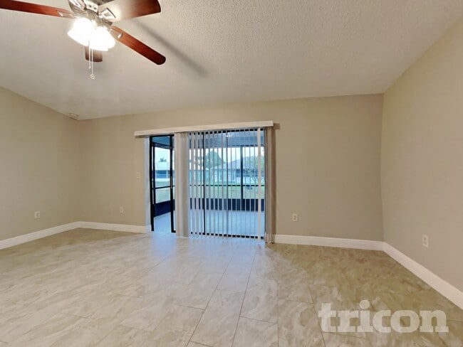 Photo - 488 Northview St