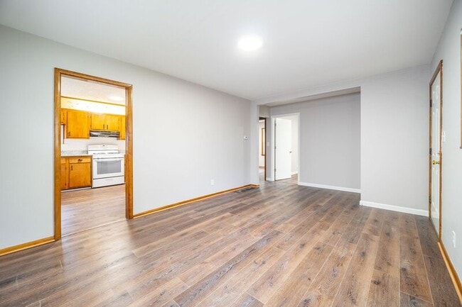 Photo - 1193 Carolyn Ave