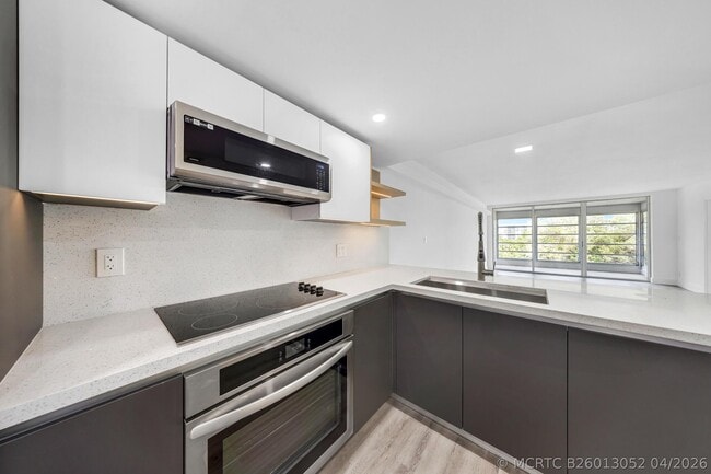 Photo - 3151 S Palm Aire Dr Unit 407
