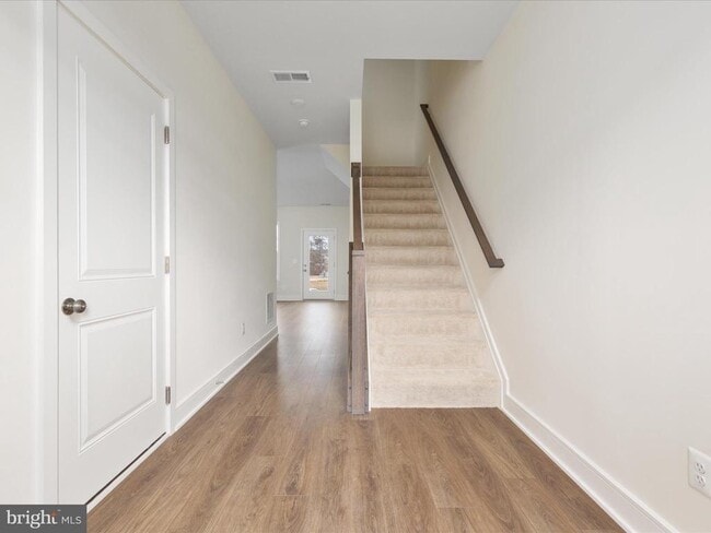 Building Photo - 123 Choke Cherry Ct