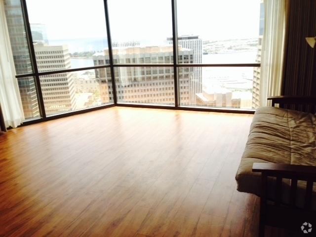 Building Photo - 1088 Bishop St Unit 3205 Rental
