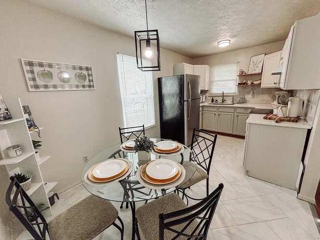 Photo - 1209 Mount Rushmore Way