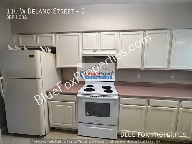 Photo - 110 W Delano St