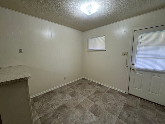 Photo - 808 Safady Ave Unit C