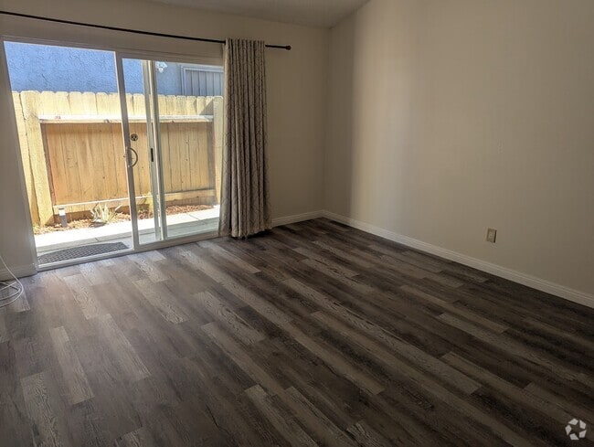 Building Photo - 1015 Canal St Unit 1015-B Rental