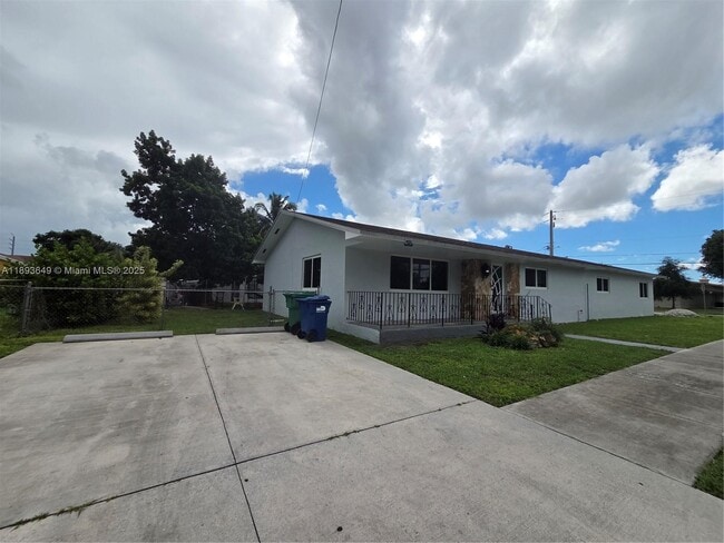 Photo - 799 NW 107th St Unidad 799